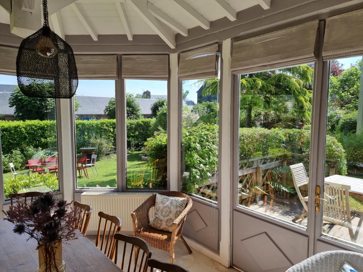 Maison Saint Leonard Онфльор Екстериор снимка